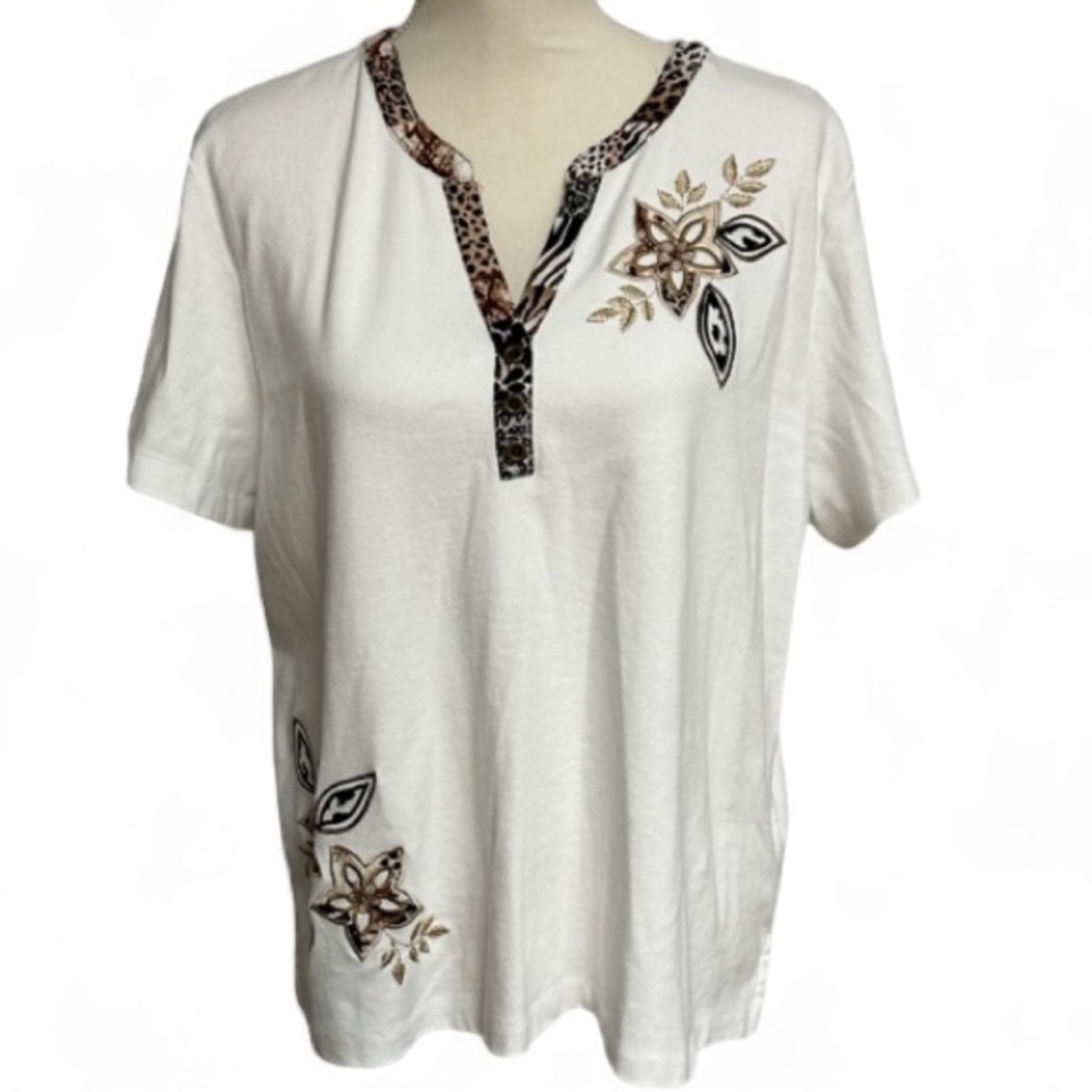 Alfred Dunner Ladies Shirt Sleeve Top Size XL EUC Animal Print Trim | Embroidery